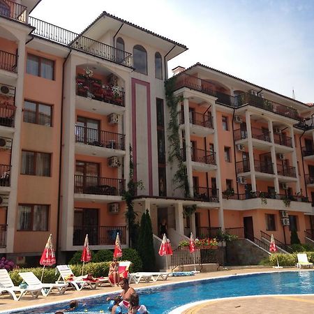 Gardenia Apartments プリモルスコ エクステリア 写真