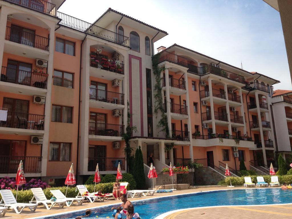 Gardenia Apartments プリモルスコ エクステリア 写真